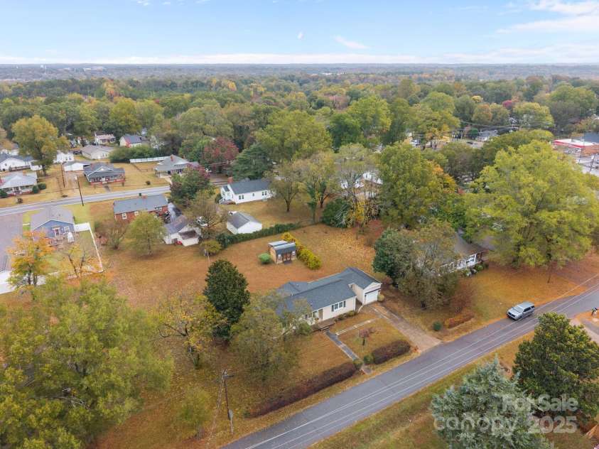 207 Highland Avenue, Concord, NC 28027.  MLS# CAR4314511, YatesRealty ID 11213. 