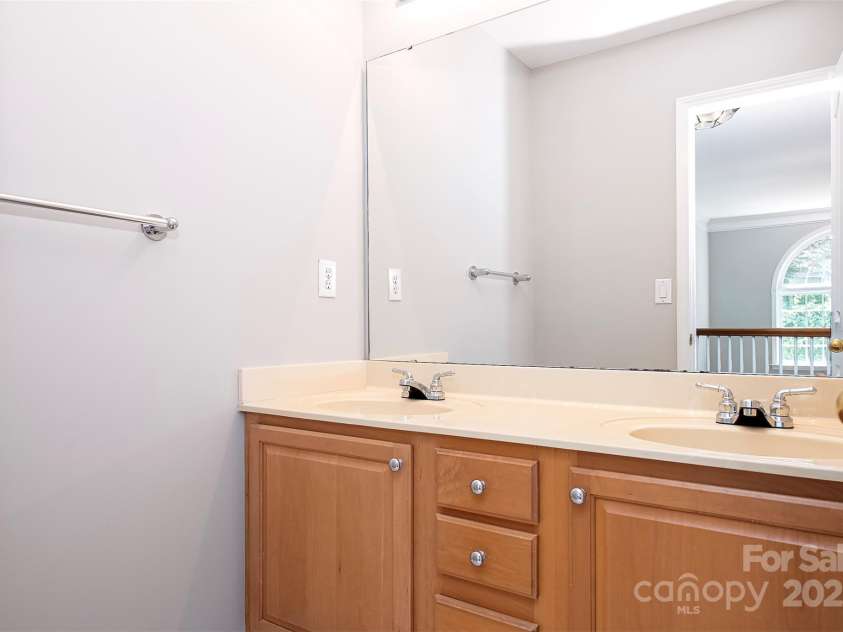 3546 Weddington Oaks Drive, Weddington, NC 28104.  MLS# CAR4249965, YatesRealty ID 11213. 