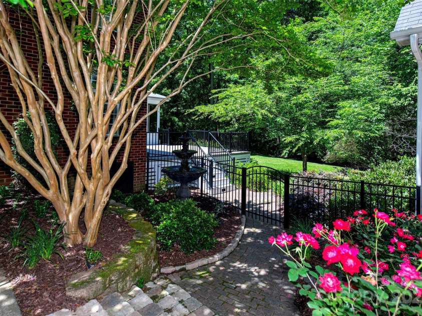 3546 Weddington Oaks Drive, Weddington, NC 28104.  MLS# CAR4249965, YatesRealty ID 11213. 