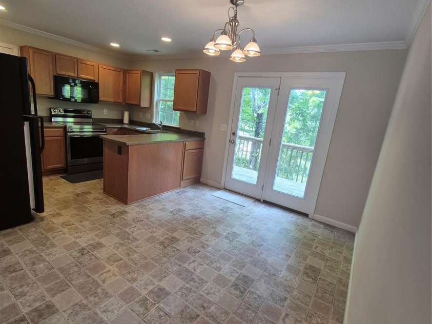 149 Alpine Ridge Drive, Asheville, NC 28803.  MLS# CAR4362702, YatesRealty ID 11214. Kitchen