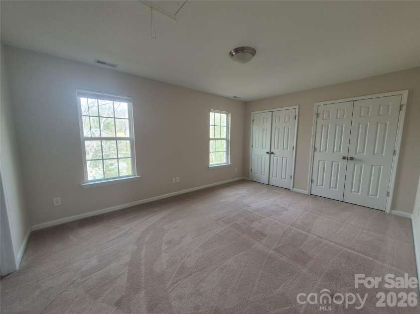 149 Alpine Ridge Drive, Asheville, NC 28803.  MLS# CAR4362702, YatesRealty ID 11214. Master br