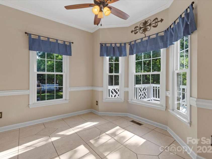 5074 Cobblestone Road, Winston Salem, NC 27106.  MLS# CAR4252000, YatesRealty ID 11214. 