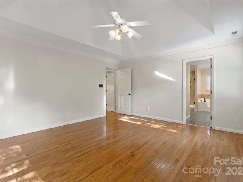 5074 Cobblestone Road, Winston Salem, NC 27106.  MLS# CAR4252000, YatesRealty ID 11214. 