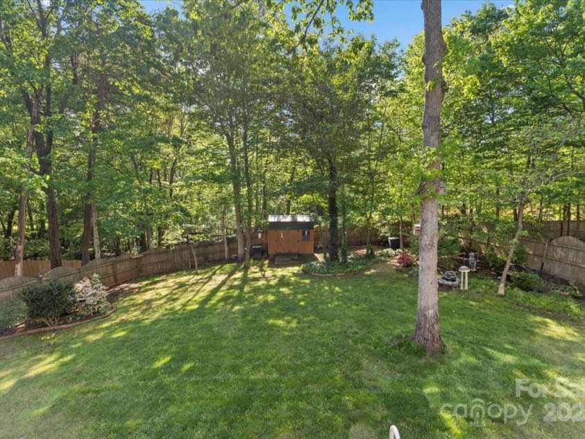 5074 Cobblestone Road, Winston Salem, NC 27106.  MLS# CAR4252000, YatesRealty ID 11214. 