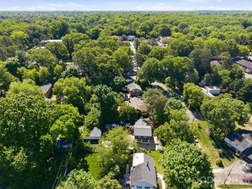 1941 Bentley Place, Charlotte, NC 28205.  MLS# CAR4381660, YatesRealty ID 11215. 