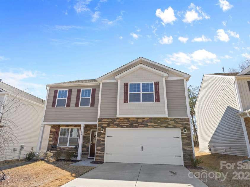 124 Sequoia Forest Drive, Mooresville, NC 28117.  MLS# CAR4231082, YatesRealty ID 11217. 