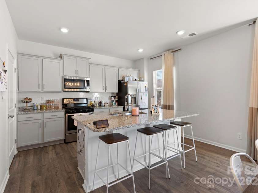 124 Sequoia Forest Drive, Mooresville, NC 28117.  MLS# CAR4231082, YatesRealty ID 11217. 