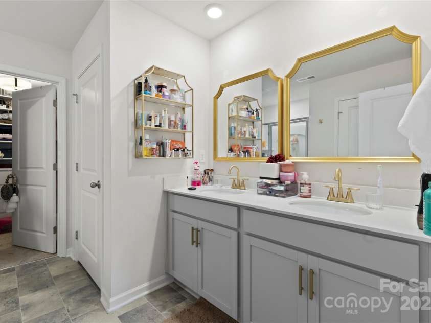 124 Sequoia Forest Drive, Mooresville, NC 28117.  MLS# CAR4231082, YatesRealty ID 11217. 