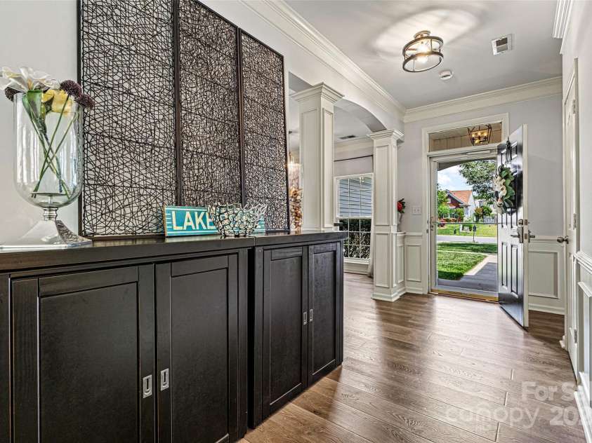158 Bluffton Road, Mooresville, NC 28115.  MLS# CAR4246592, YatesRealty ID 11218. 