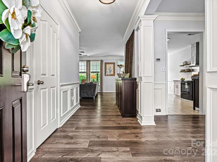158 Bluffton Road, Mooresville, NC 28115.  MLS# CAR4246592, YatesRealty ID 11218. 