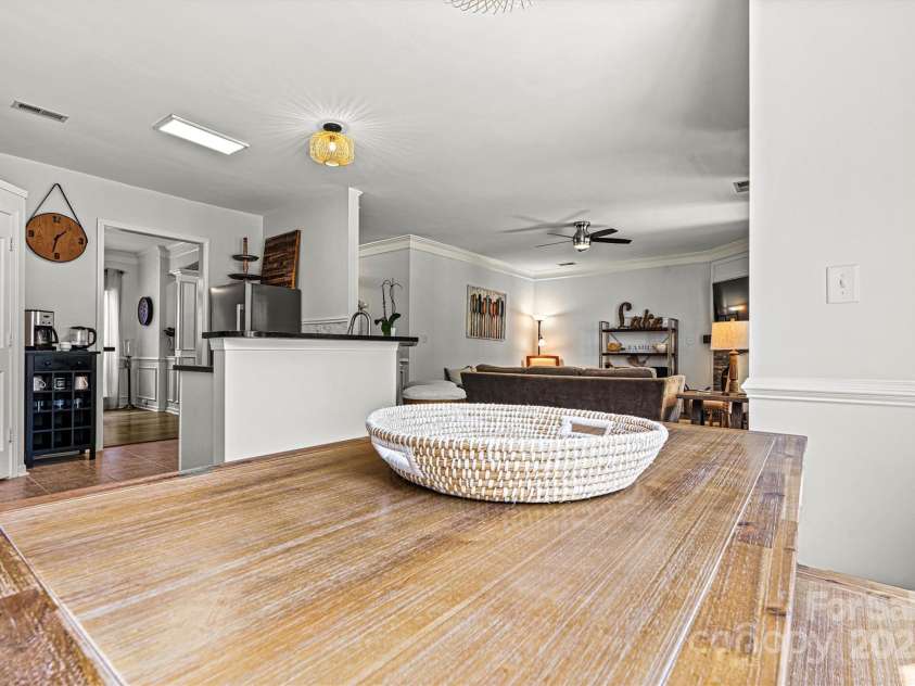 158 Bluffton Road, Mooresville, NC 28115.  MLS# CAR4246592, YatesRealty ID 11218. 