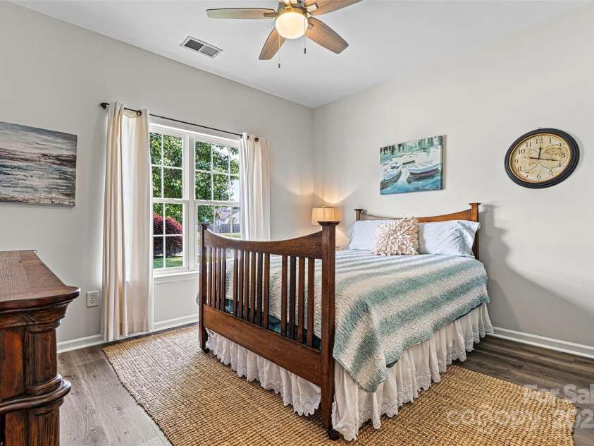 158 Bluffton Road, Mooresville, NC 28115.  MLS# CAR4246592, YatesRealty ID 11218. 