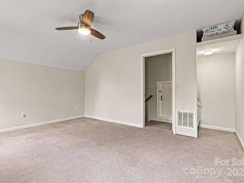 158 Bluffton Road, Mooresville, NC 28115.  MLS# CAR4246592, YatesRealty ID 11218. 