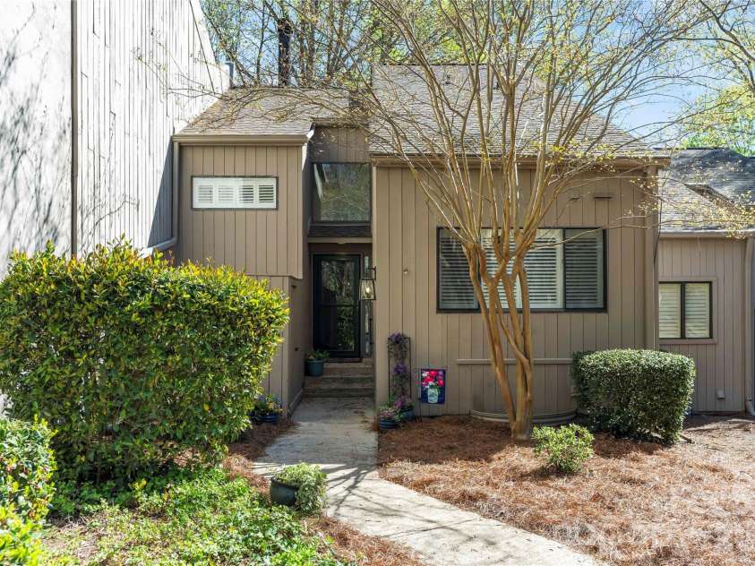 133 Pine Grove Circle, Clover, SC 29710.  MLS# CAR4363171, YatesRealty ID 11219. 