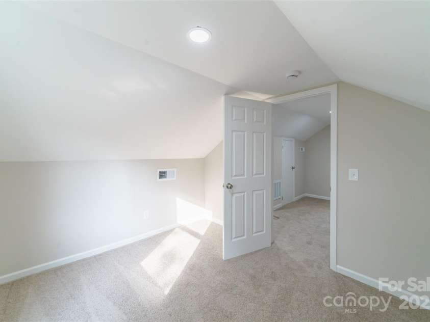 2500 Ridge Avenue, Kannapolis, NC 28083.  MLS# CAR4212413, YatesRealty ID 11219. 