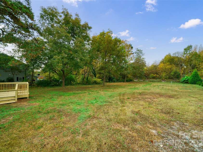 2500 Ridge Avenue, Kannapolis, NC 28083.  MLS# CAR4212413, YatesRealty ID 11219. 