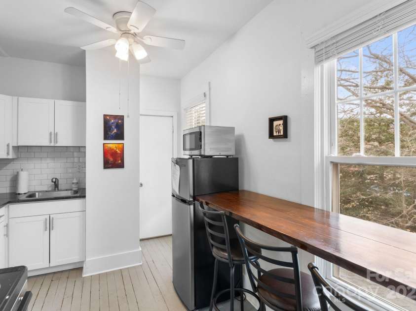 33 Vance Avenue, Black Mountain, NC 28711.  MLS# CAR4220185, YatesRealty ID 1122. #3