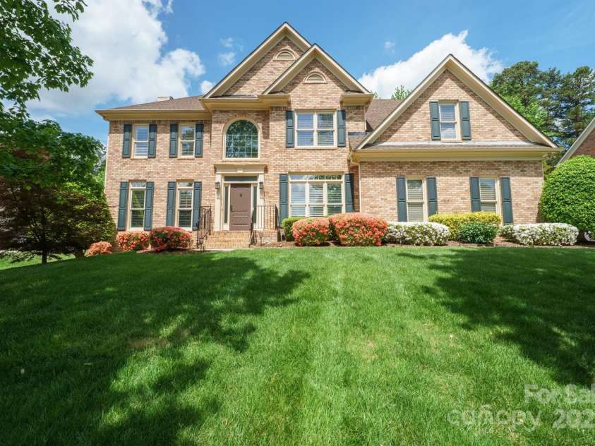 10101 Bayart Way, Huntersville, NC 28078.  MLS# CAR4249507, YatesRealty ID 11220. 