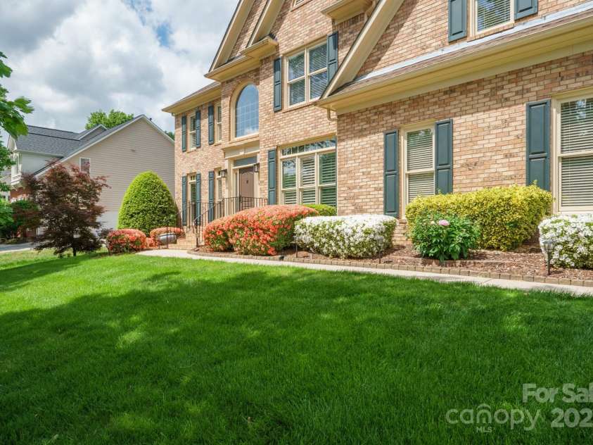10101 Bayart Way, Huntersville, NC 28078.  MLS# CAR4249507, YatesRealty ID 11220. 