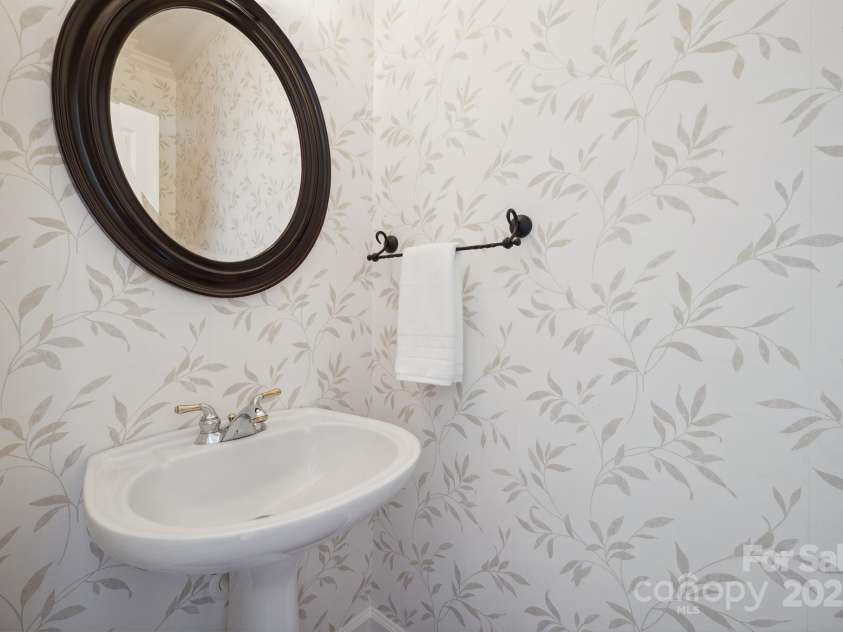 10101 Bayart Way, Huntersville, NC 28078.  MLS# CAR4249507, YatesRealty ID 11220. 