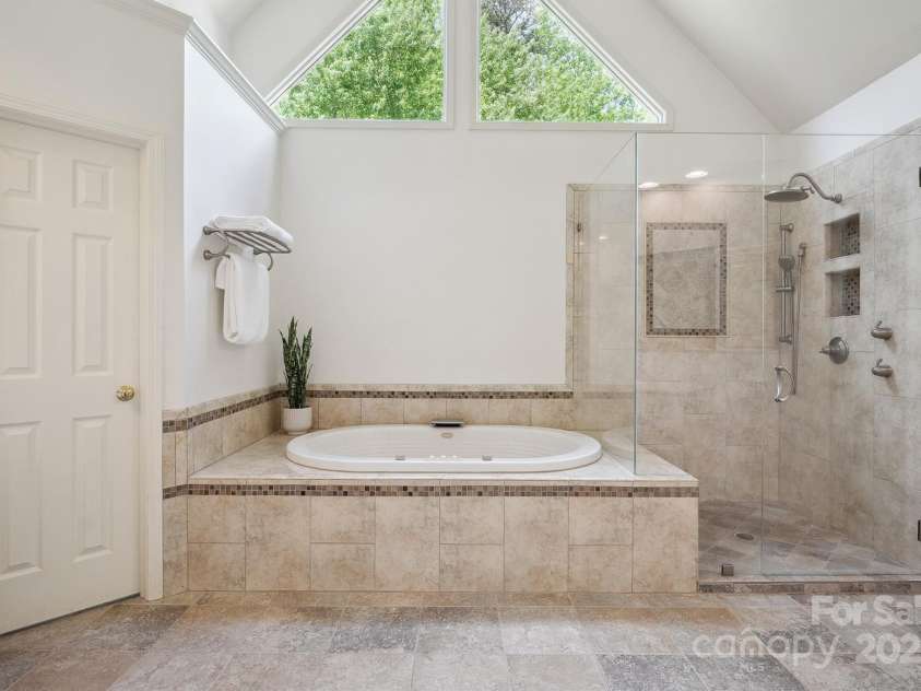 10101 Bayart Way, Huntersville, NC 28078.  MLS# CAR4249507, YatesRealty ID 11220. 