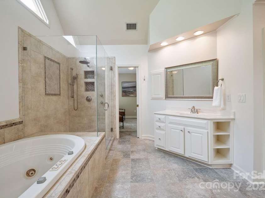 10101 Bayart Way, Huntersville, NC 28078.  MLS# CAR4249507, YatesRealty ID 11220. 