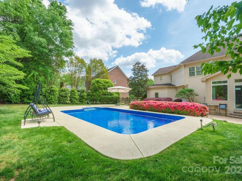 10101 Bayart Way, Huntersville, NC 28078.  MLS# CAR4249507, YatesRealty ID 11220. 