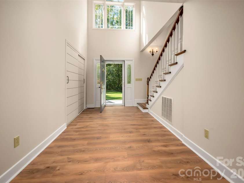 275 Souther Road, Fletcher, NC 28732.  MLS# CAR4346785, YatesRealty ID 11220. 