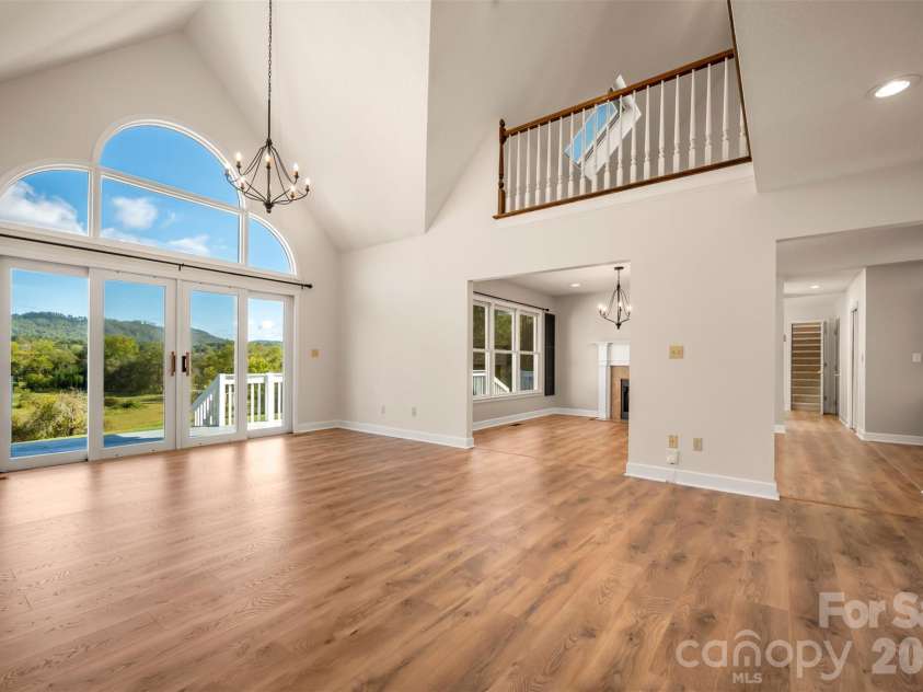 275 Souther Road, Fletcher, NC 28732.  MLS# CAR4346785, YatesRealty ID 11220. 