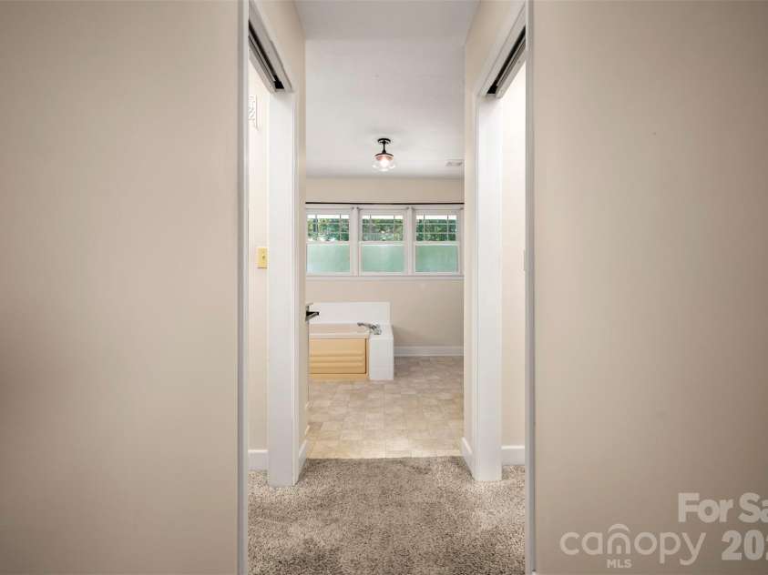 275 Souther Road, Fletcher, NC 28732.  MLS# CAR4346785, YatesRealty ID 11220. 