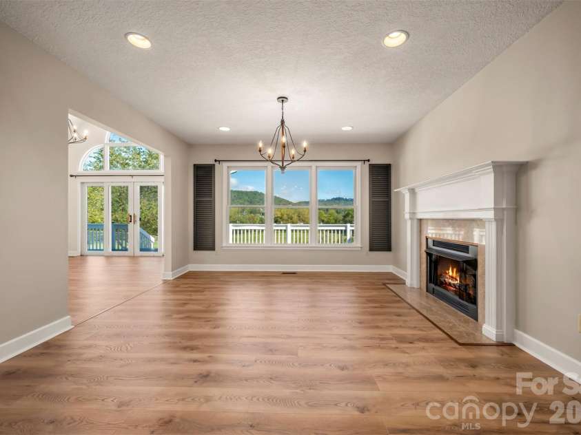 275 Souther Road, Fletcher, NC 28732.  MLS# CAR4346785, YatesRealty ID 11220. 