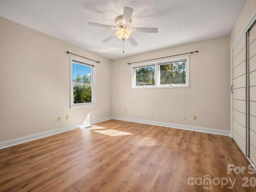 275 Souther Road, Fletcher, NC 28732.  MLS# CAR4346785, YatesRealty ID 11220. 