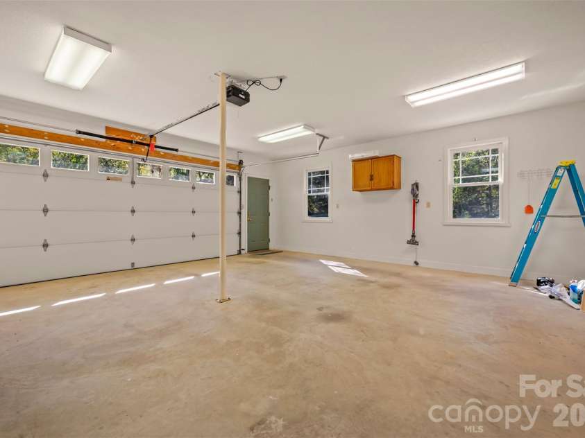 275 Souther Road, Fletcher, NC 28732.  MLS# CAR4346785, YatesRealty ID 11220. 