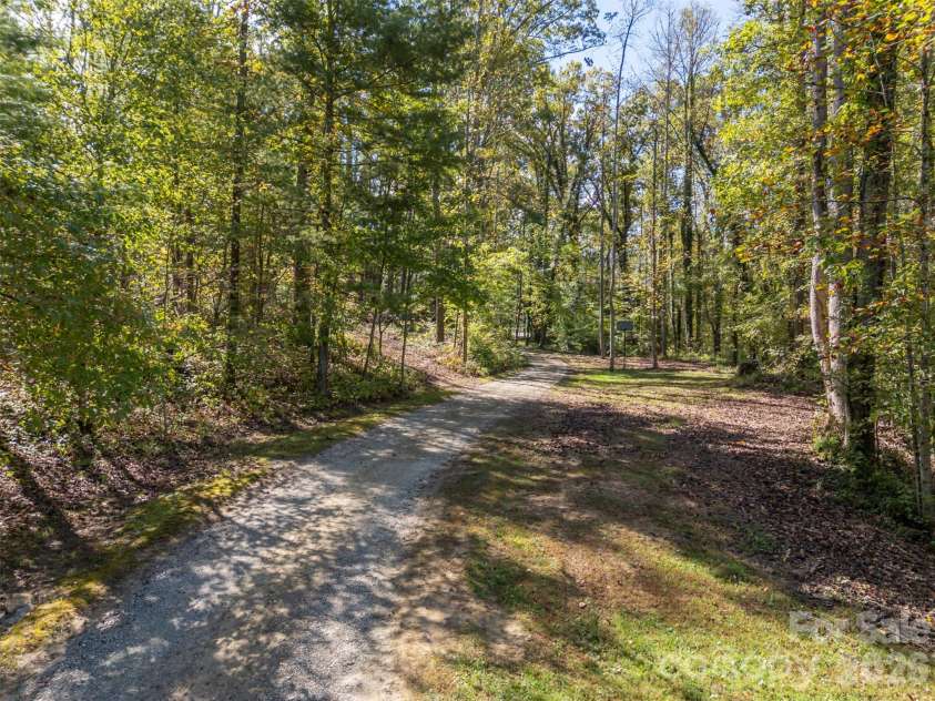 275 Souther Road, Fletcher, NC 28732.  MLS# CAR4346785, YatesRealty ID 11220. 