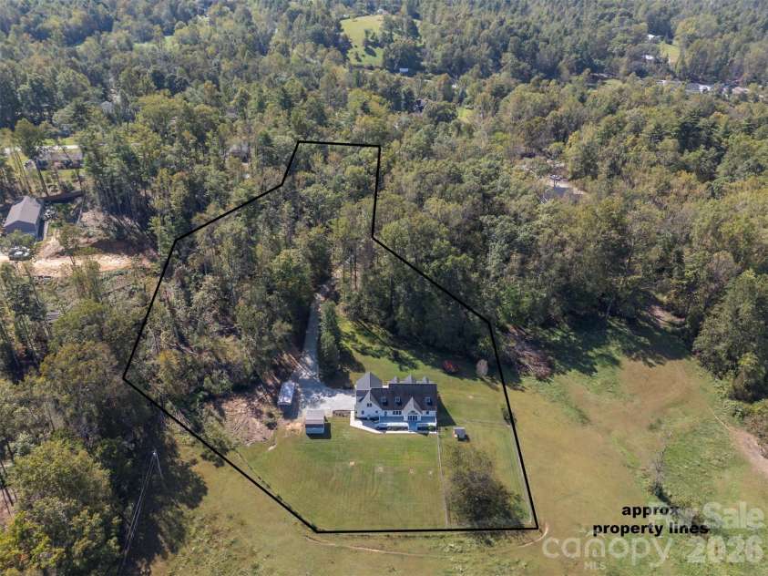275 Souther Road, Fletcher, NC 28732.  MLS# CAR4346785, YatesRealty ID 11220. 