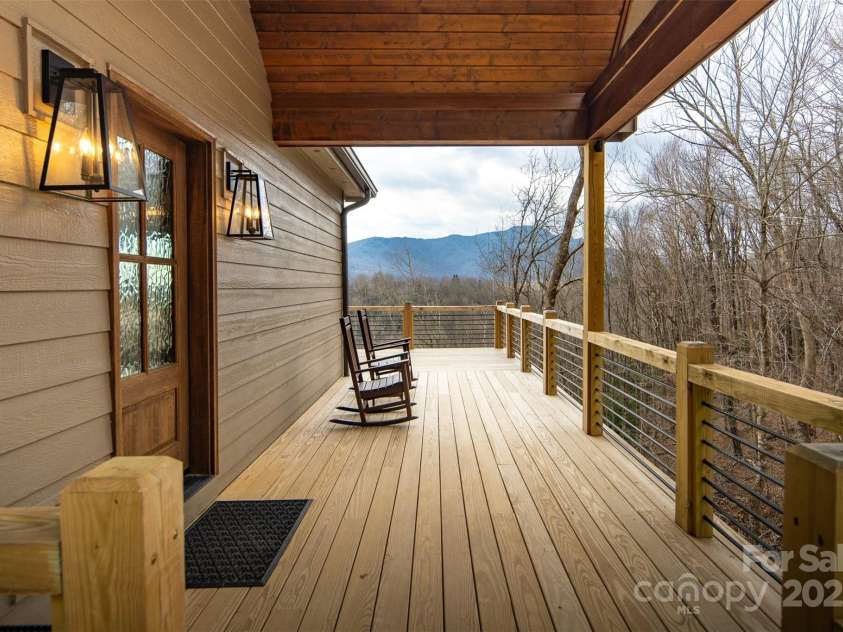 366 Telemark Lane, Seven Devils, NC 28604.  MLS# CAR4140454, YatesRealty ID 11221. 