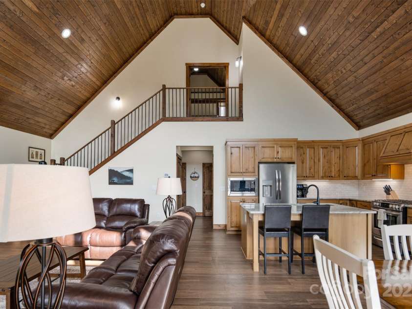 366 Telemark Lane, Seven Devils, NC 28604.  MLS# CAR4140454, YatesRealty ID 11221. 
