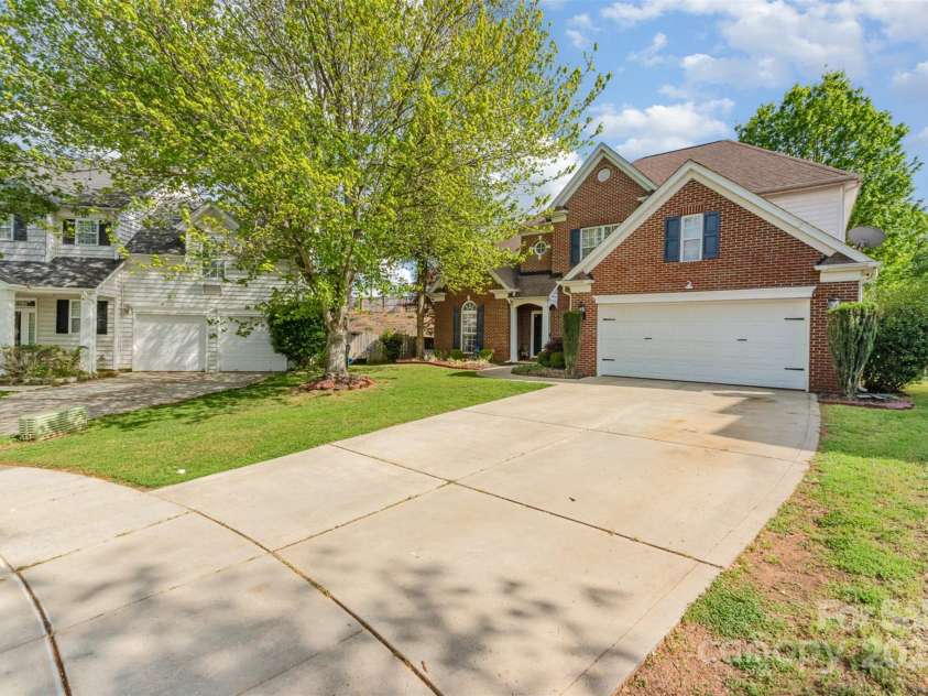 13406 Ada Court, Charlotte, NC 28213.  MLS# CAR4251709, YatesRealty ID 11222. 