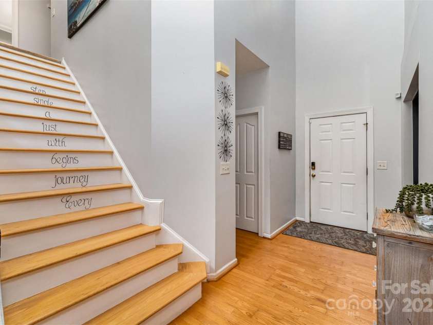 13406 Ada Court, Charlotte, NC 28213.  MLS# CAR4251709, YatesRealty ID 11222. 