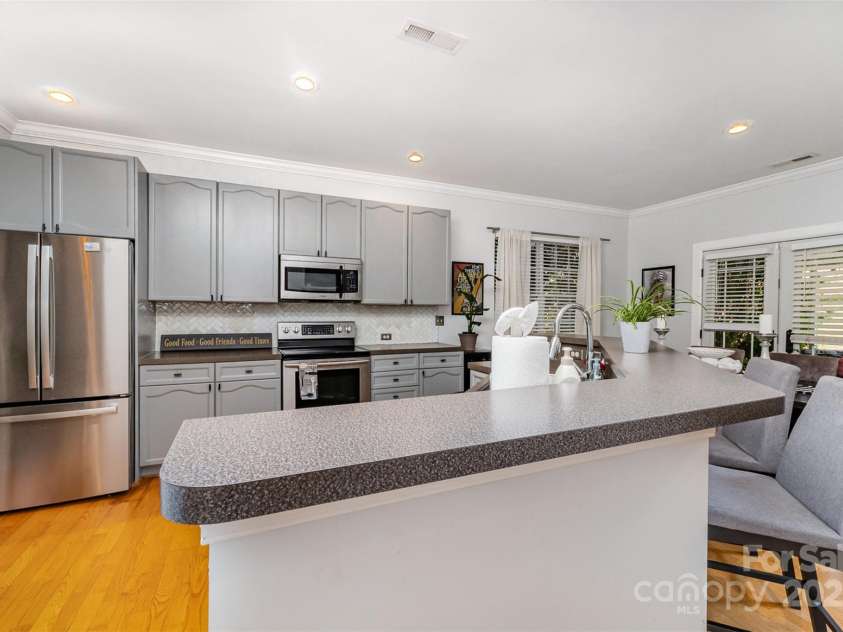 13406 Ada Court, Charlotte, NC 28213.  MLS# CAR4251709, YatesRealty ID 11222. 