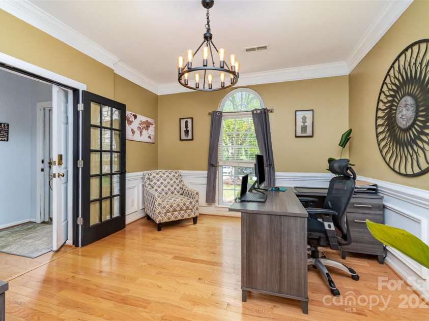 13406 Ada Court, Charlotte, NC 28213.  MLS# CAR4251709, YatesRealty ID 11222. 