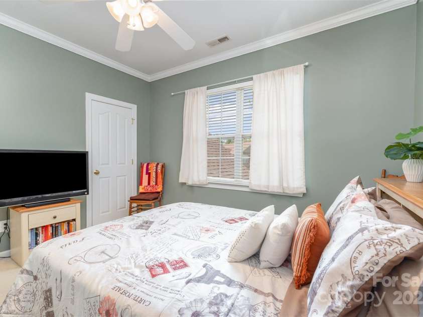 13406 Ada Court, Charlotte, NC 28213.  MLS# CAR4251709, YatesRealty ID 11222. 