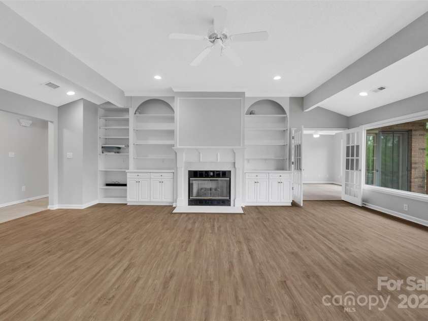 11153 Turtle Bay Court, Tega Cay, SC 29708.  MLS# CAR4238662, YatesRealty ID 11223. Great Room
