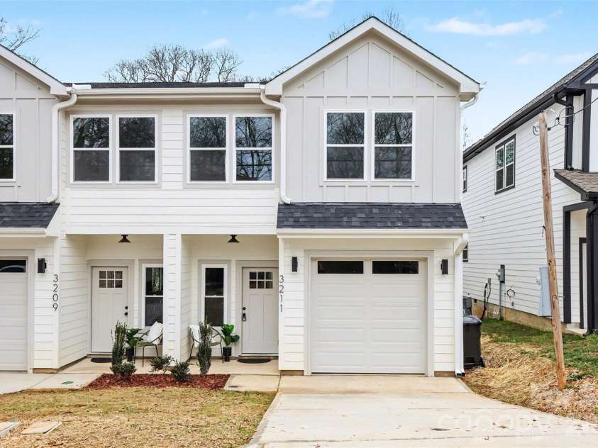 3211 Ross Avenue, Charlotte, NC 28208.  MLS# CAR4352267, YatesRealty ID 11224. 