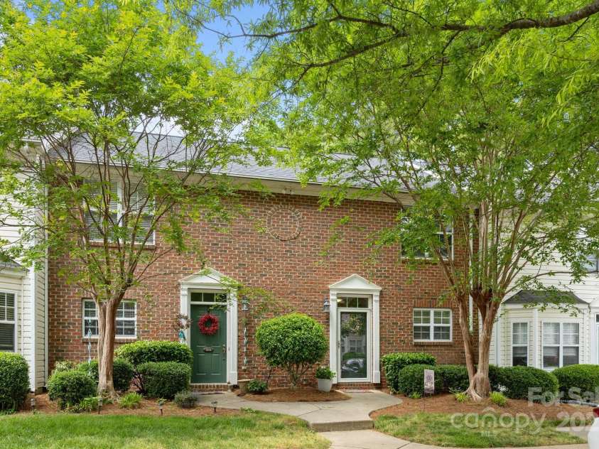 3736 Melrose Cottage Drive, Matthews, NC 28105.  MLS# CAR4251813, YatesRealty ID 11224. 