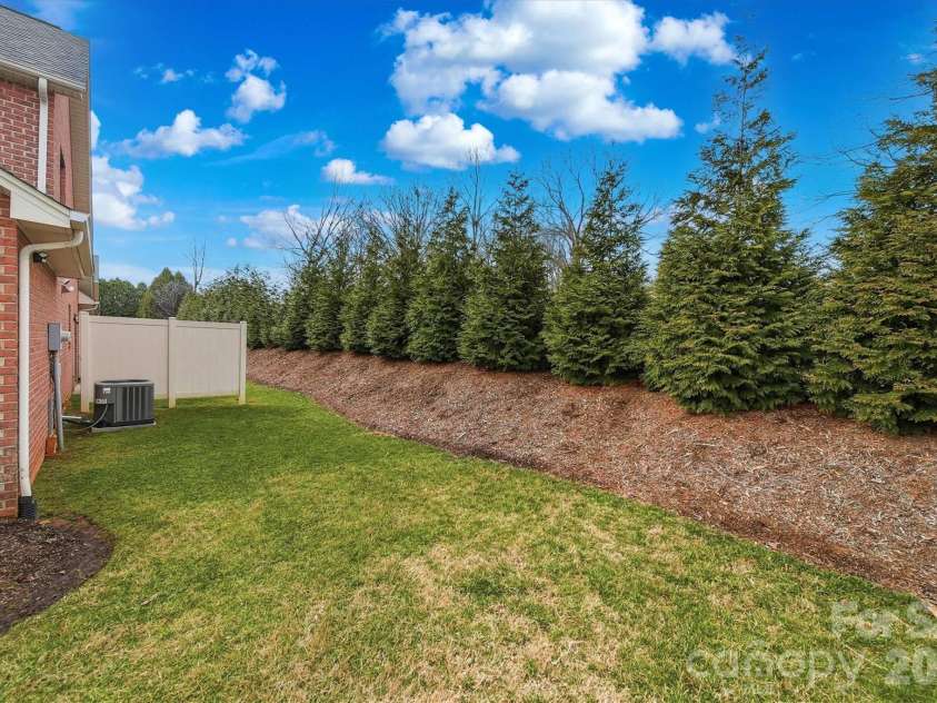 1658 20th Avenue Court, Hickory, NC 28601.  MLS# CAR4346819, YatesRealty ID 11225. 