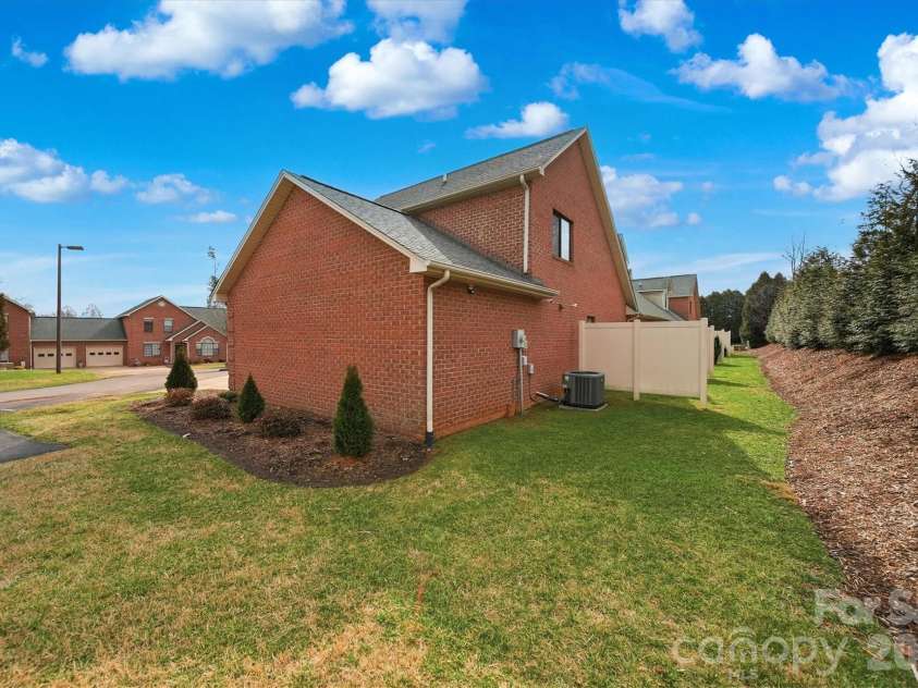 1658 20th Avenue Court, Hickory, NC 28601.  MLS# CAR4346819, YatesRealty ID 11225. 