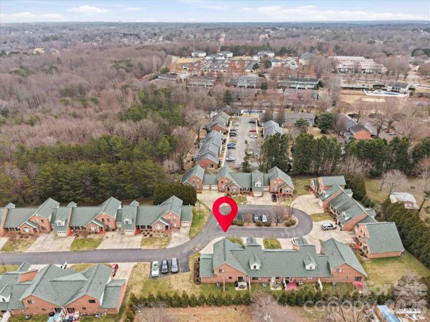 1658 20th Avenue Court, Hickory, NC 28601.  MLS# CAR4346819, YatesRealty ID 11225. 