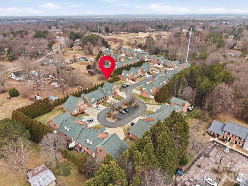 1658 20th Avenue Court, Hickory, NC 28601.  MLS# CAR4346819, YatesRealty ID 11225. 