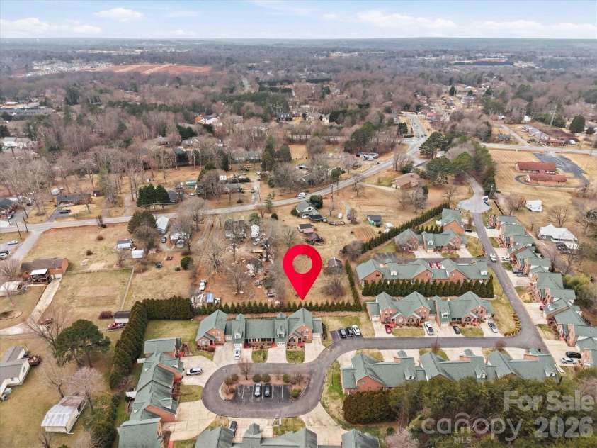 1658 20th Avenue Court, Hickory, NC 28601.  MLS# CAR4346819, YatesRealty ID 11225. 